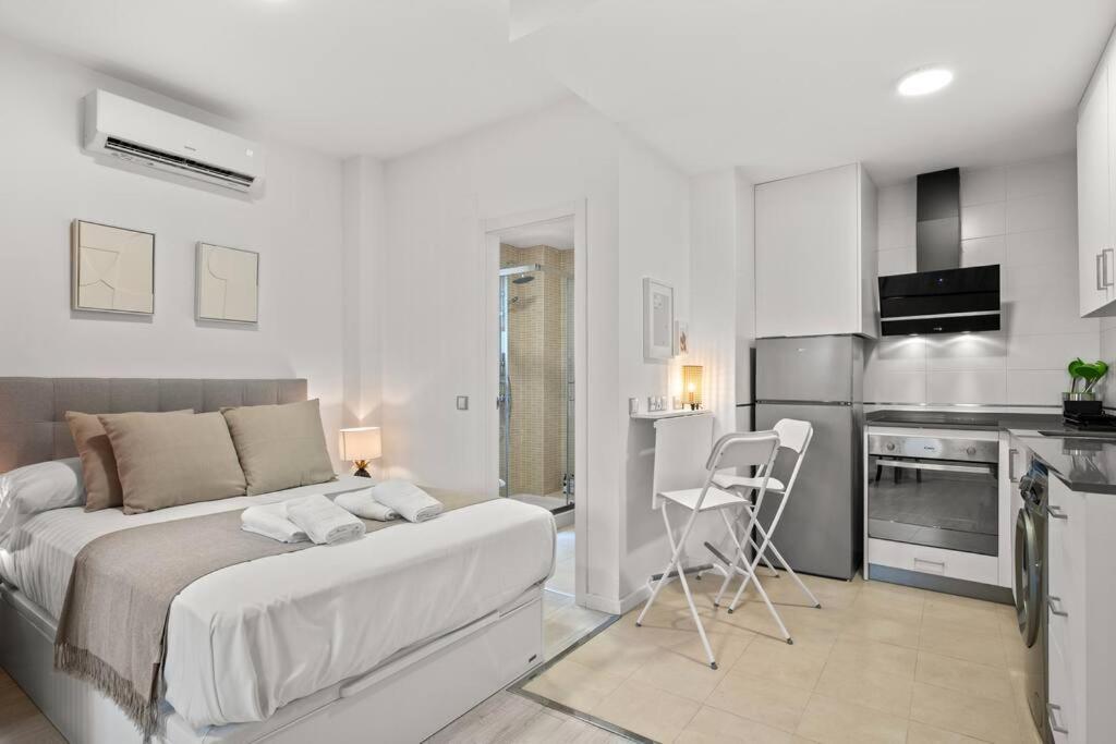 Estudio Nice Stay Dos Aceras Malaga Luaran gambar